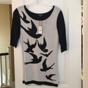 New Women’s Express sweater sz M